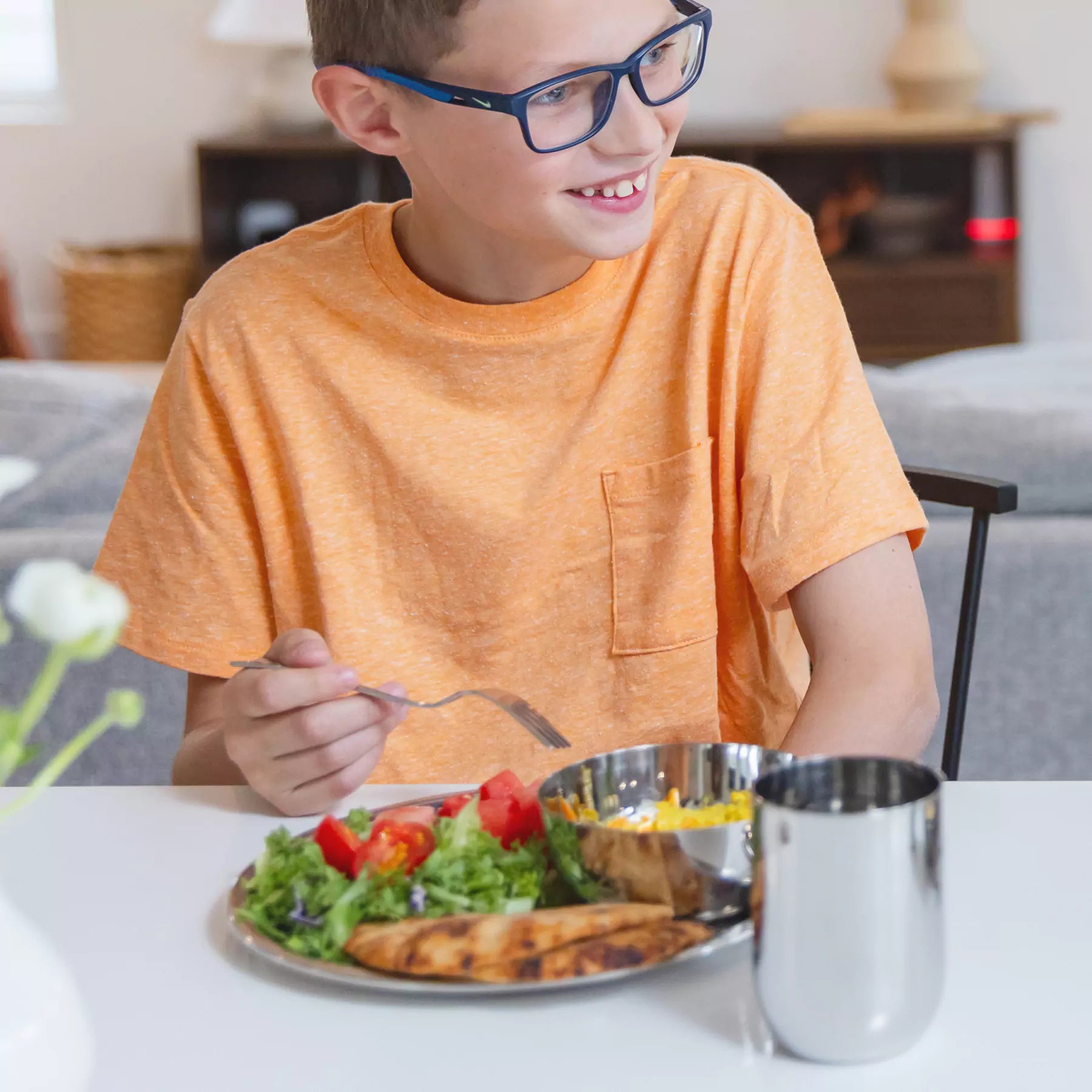 3-conscious-cups-12-oz-cla6-kids-cups-and-plate-set.webp
