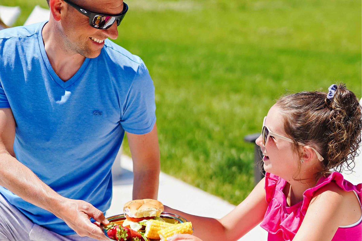 Why Stainless Steel Picnic Plates Outperform Plastic