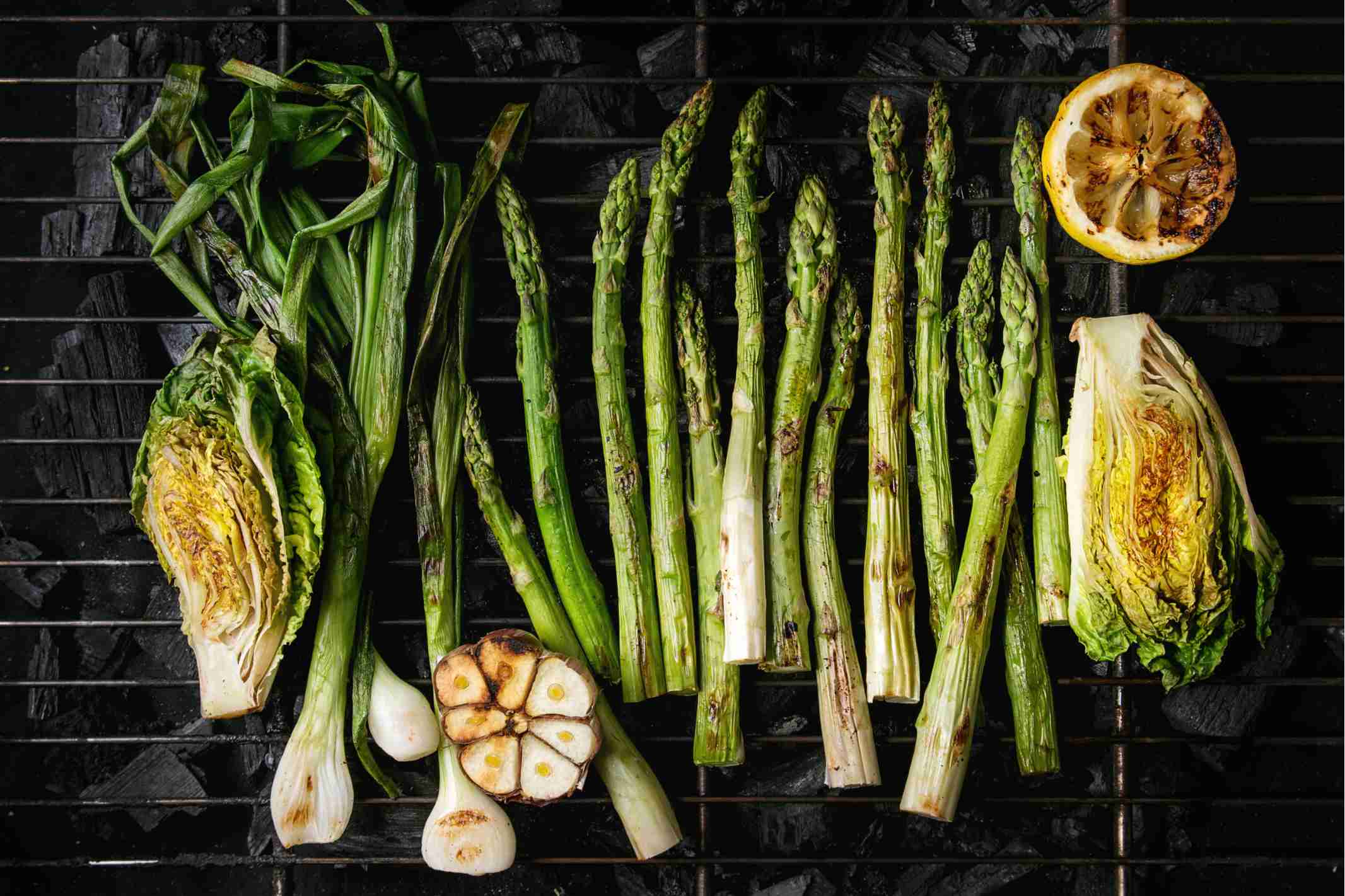 Healthy Memorial Day Recipes | Asparagus on Grill