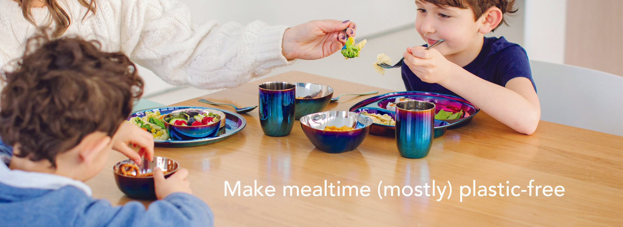 Make mealtime (mostly) plastic-free with our new ebook! Simple ways to use less plastic during your daily food routine. In a world filled with plastic, you can’t get totally rid of it. But you can use less. And we’re here to help you do that.
