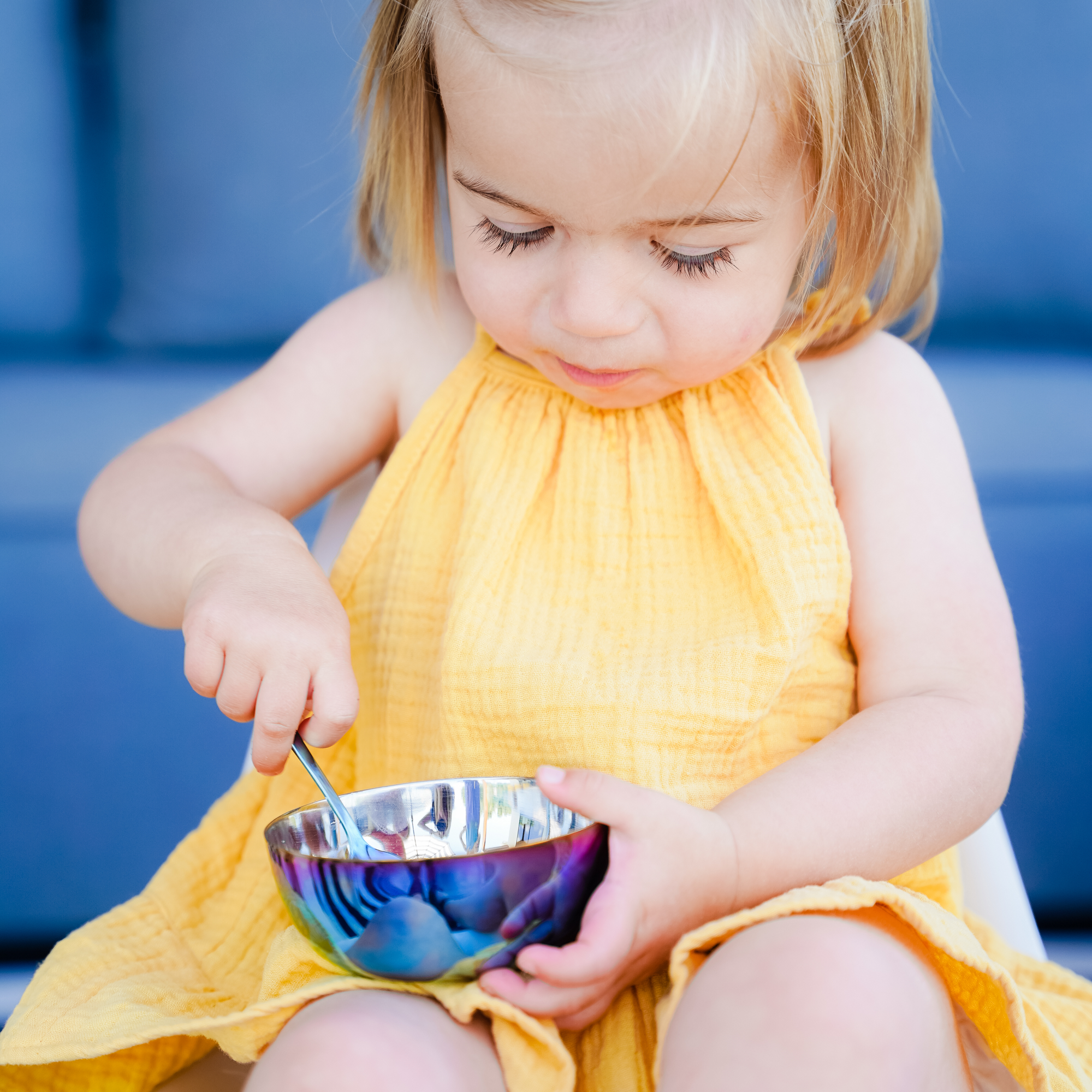 Check out our Mealtime Guides for toddlers ages 1 to 3 for general guidelines on transitioning from baby to toddler, healthy portions and variety and toddler nutrition